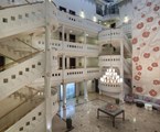 Istanbul Crowne Plaza Old City: Территория отеля