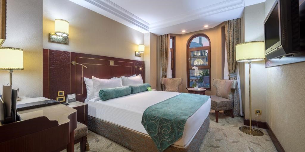 Istanbul Crowne Plaza Old City: Номер Standard