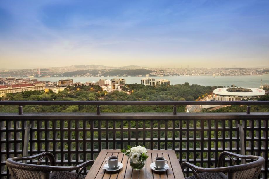 Hilton Istanbul Bosphorus Hotel: Вид на море