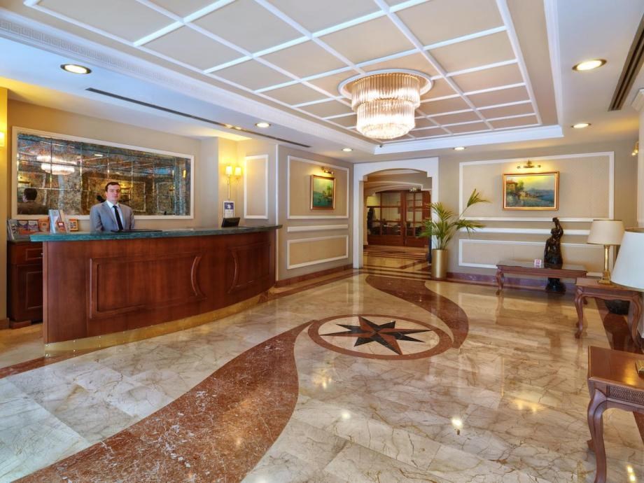 Taksim Metropark Hotel: Ресепшен