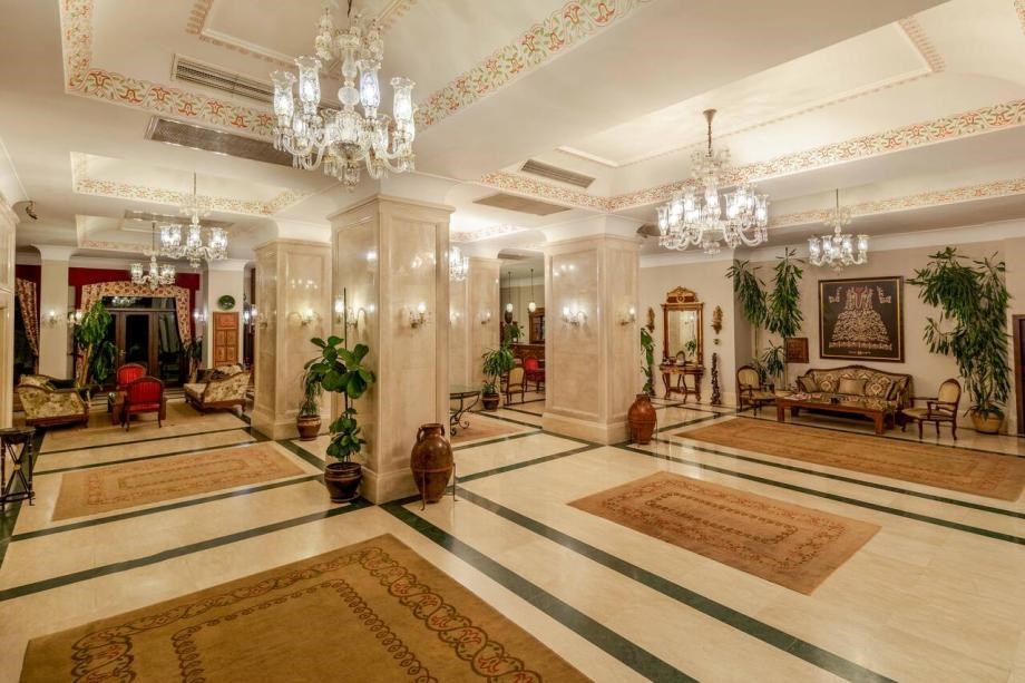 Sultanhan Hotel: Территория отеля