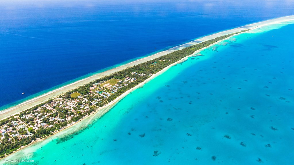 Dhiguveli Maldives: Hotel exterior