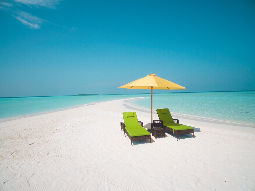 Dhigufaru Island Resort: Beach