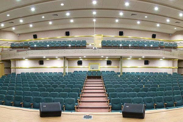 Belokurikha: Киноконцернтый зал