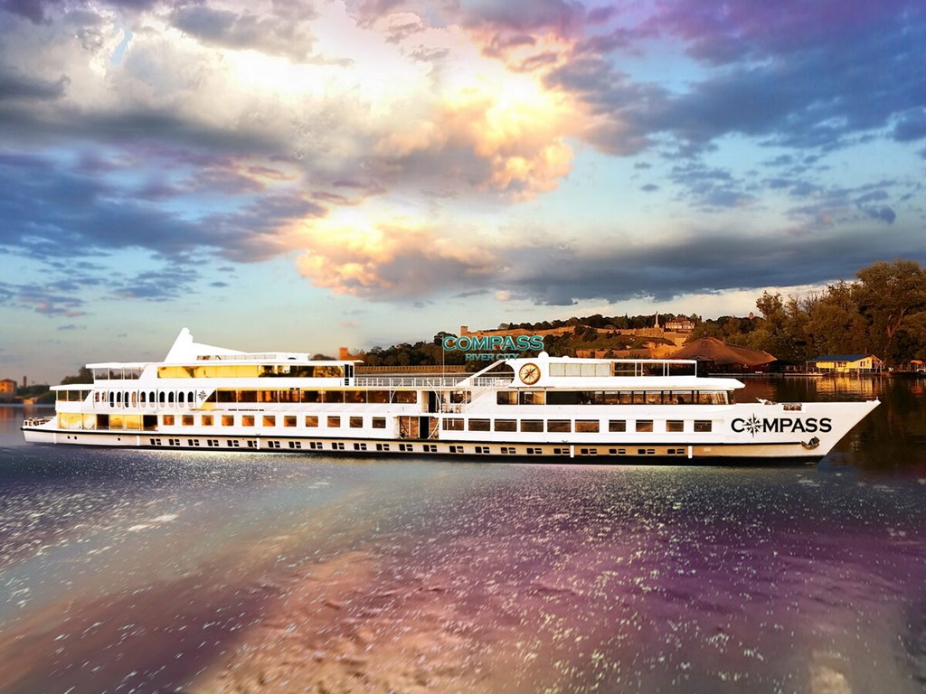 Compass River City Botel: General view