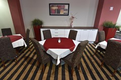 Balkan Hotel Garni: Restaurant - photo 44