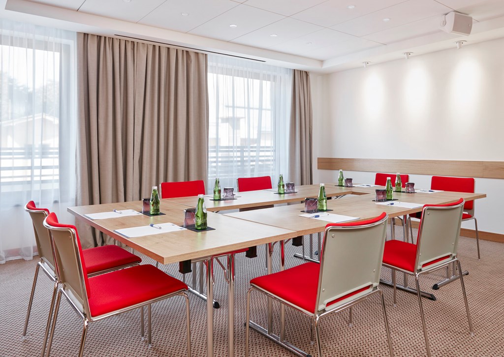 Holiday Inn Express Belgrade-City: Conferences