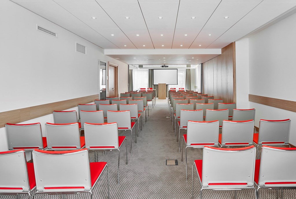 Holiday Inn Express Belgrade-City: Conferences