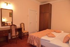 Palace Hotel: Room - photo 21