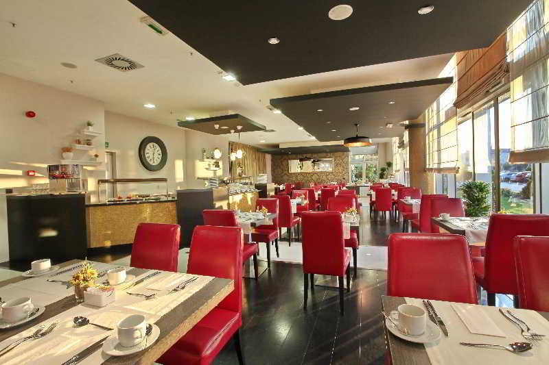 Holiday Inn Belgrade: Restaurant