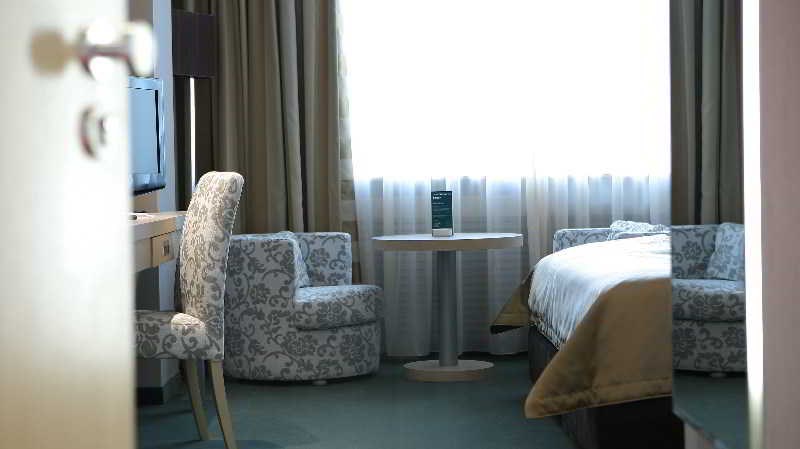 Holiday Inn Belgrade: Room