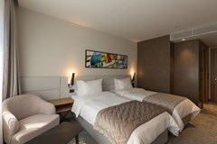 Mona Plaza: Room Double or Twin PREMIUM - photo 85