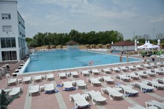 FLAMINGO RESORT: Pool - photo 17