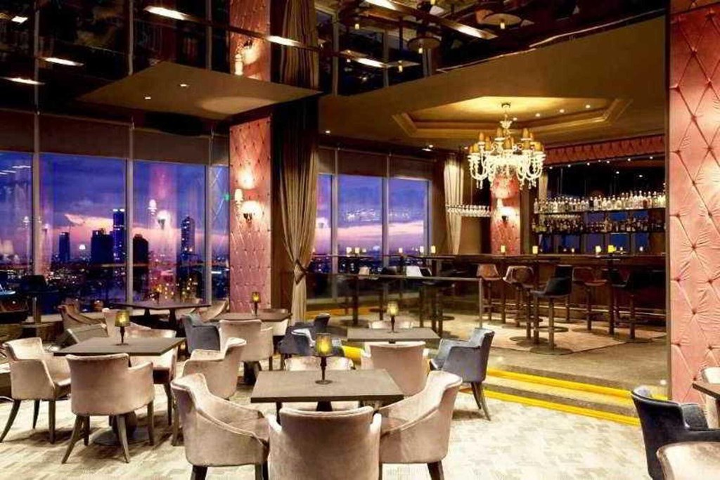 Dedeman Istanbul: Bar