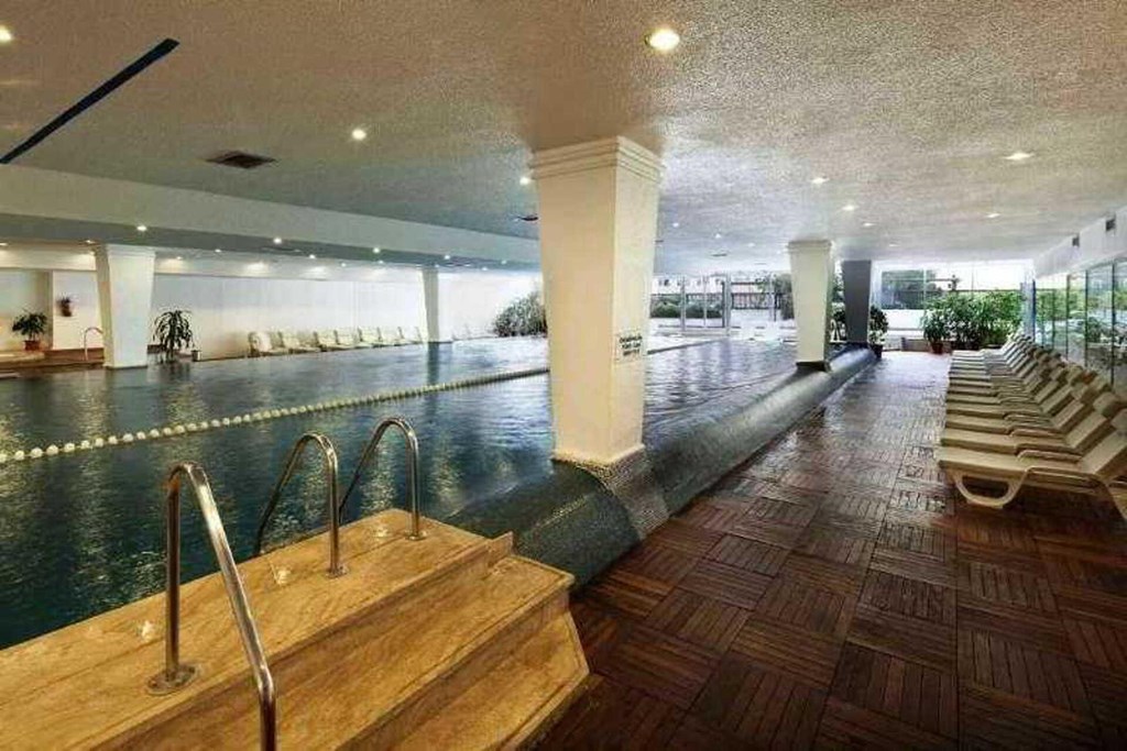 Dedeman Istanbul: Pool