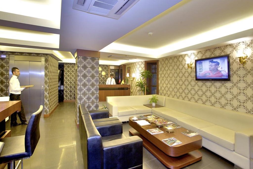 Atik Palace Hotel: Lobby