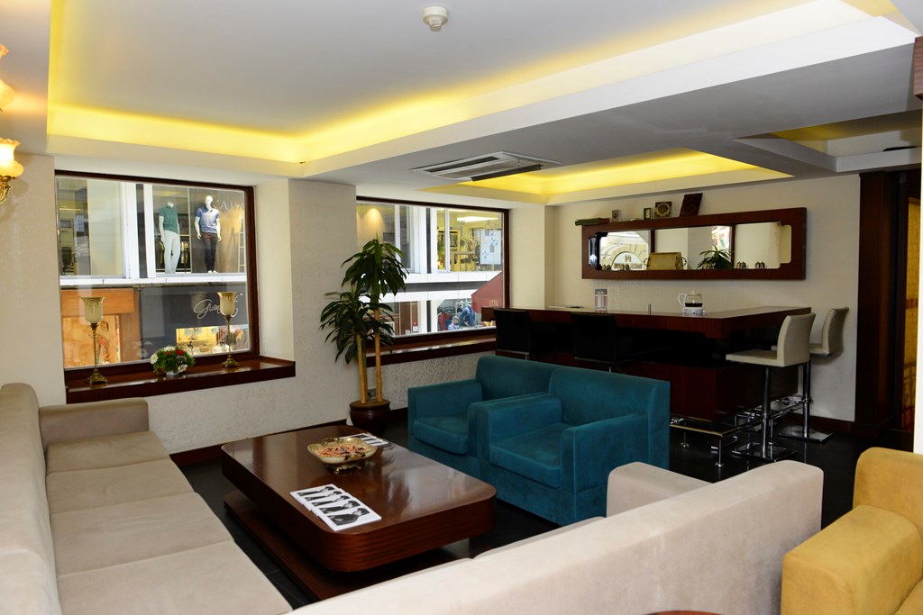 Atik Palace Hotel: Lobby