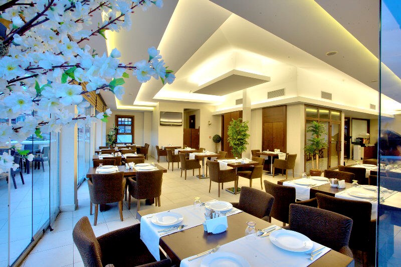 Atik Palace Hotel: Restaurant