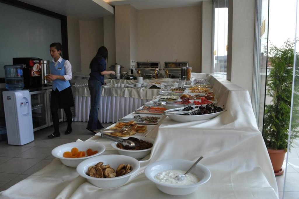 Atik Palace Hotel: Restaurant