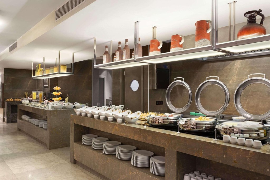 Ramada by Wyndham Istanbul Grand Bazaar: Restaurant