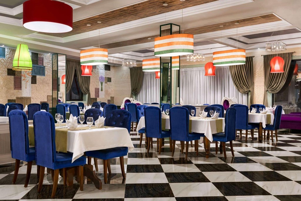 Ramada by Wyndham Shymkent: Restaurant