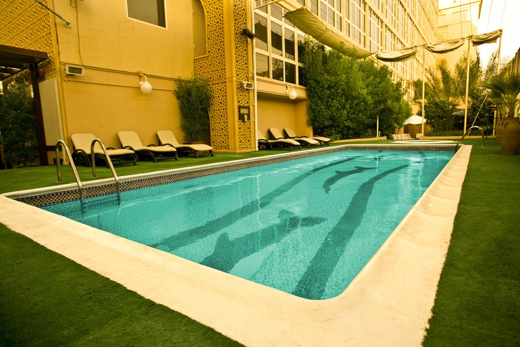 Arabian Courtyard Hotel & Spa: Pool