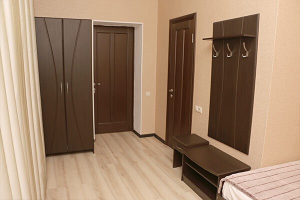 Grand Viktoriya (Dombaj) Otel`: Стандарт стандартный