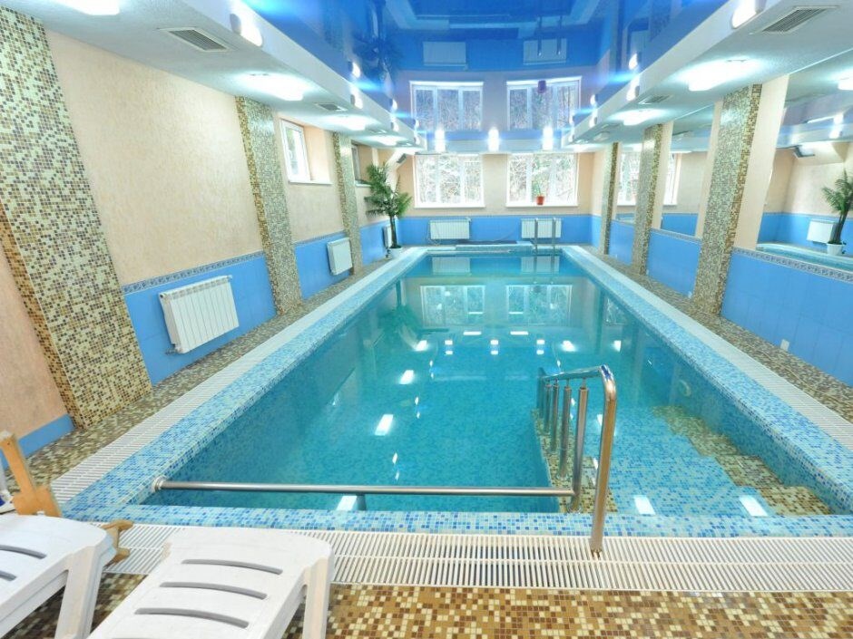 Snezhinka (Dombaj) Otel`: Бассейн