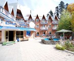 Snezhinka (Dombaj) Otel`: Отель