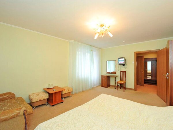 Snezhinka (Dombaj) Otel`: 2-местный Junior suite