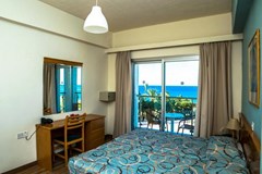 Helios Bay Hotel Apartment - photo 7
