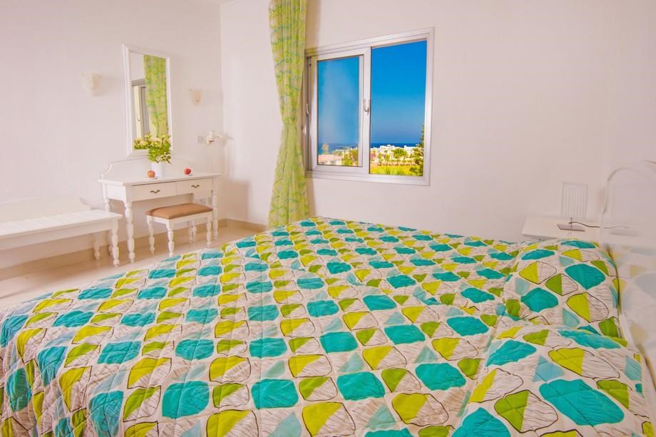 Marlita Beach Hotel Apartments