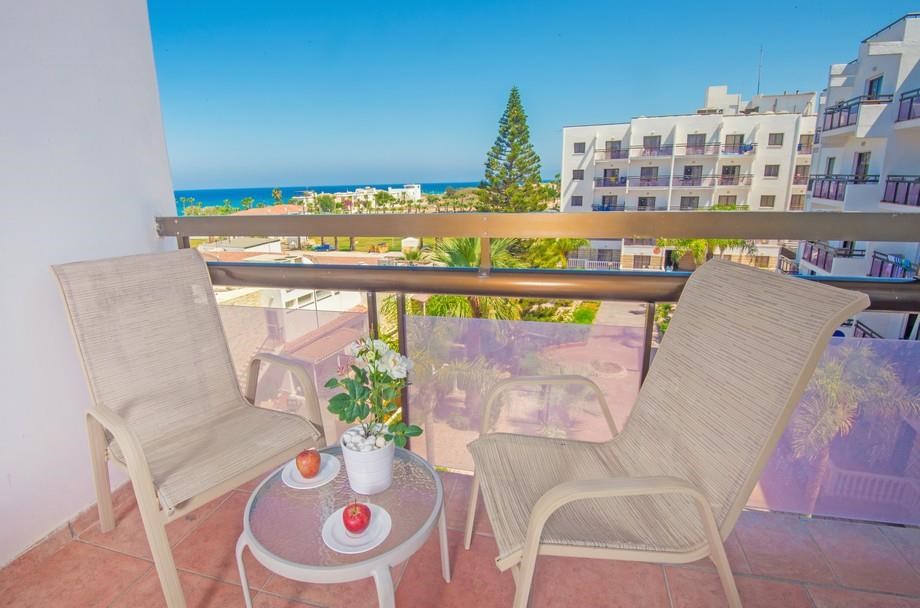 Marlita Beach Hotel Apartments