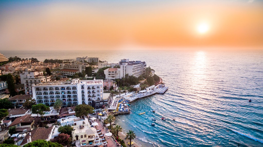 Marti Beach Hotel: General view