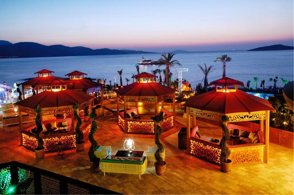 Be Premium Bodrum: Bar