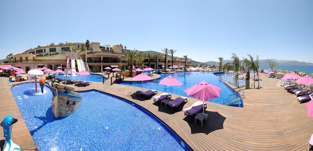 Be Premium Bodrum: Pool