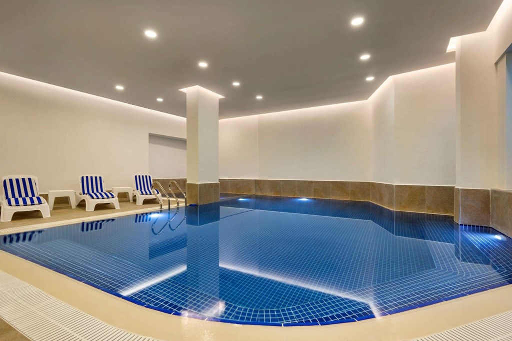 TRYP by Wyndham Istanbul Taksim: Pool