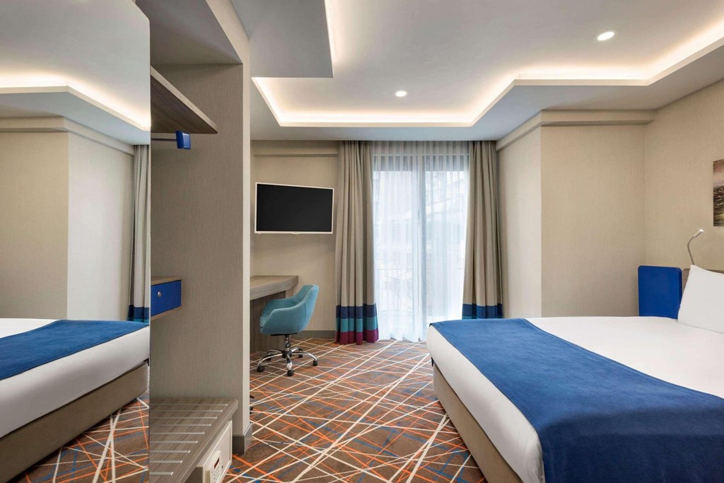 TRYP by Wyndham Istanbul Taksim: Room Room KING SIZE BED