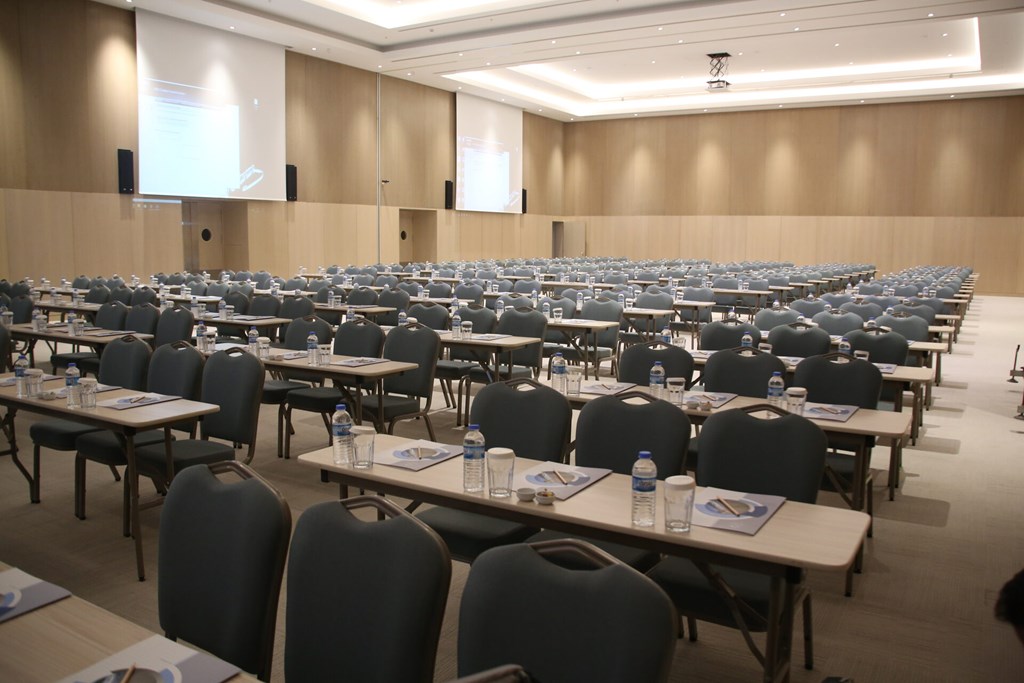 Grand Ontur: Conferences