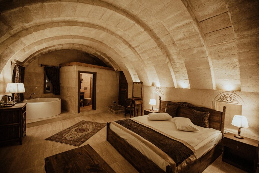 ALIA CAVE HOTEL: Room SUITE HONEYMOON