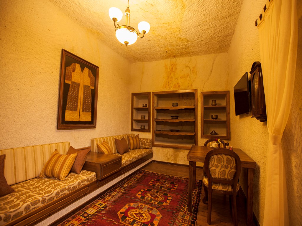 Kayakapi Premium Caves - Cappadocia: Room CAVE STANDARD