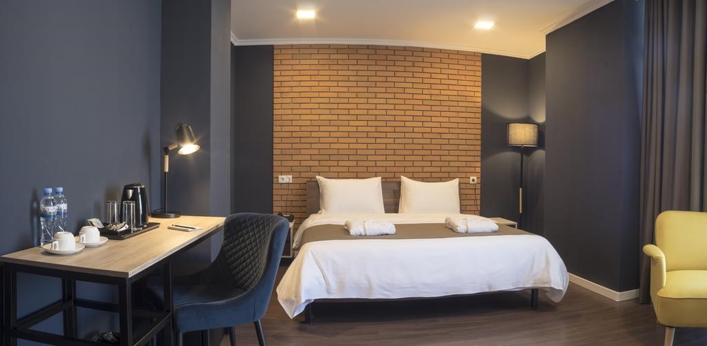 Bricks Hotel