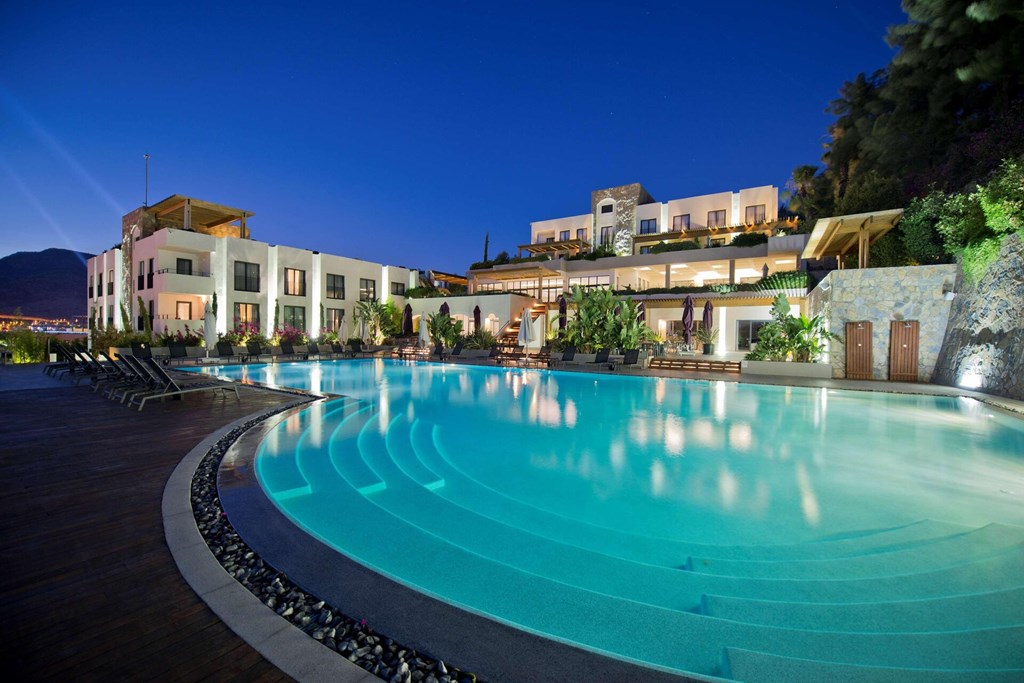 Ramada Resort by Wyndham Bodrum: Pool