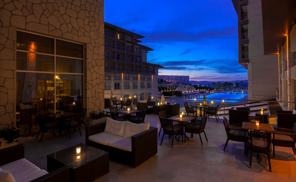 Radisson Blu Resort & SPA Cesme: Bar