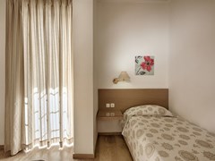 Elina Hotel Apartment: Family Room - photo 25