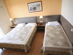 Oceanis Hotel Kavala: Triple Room - photo 22