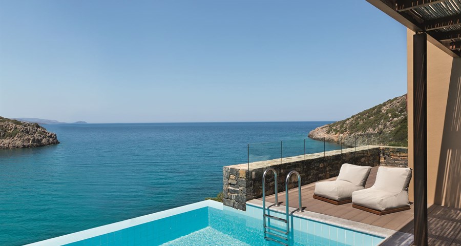 Daios Cove Luxury Resort & Villas : Villa Pool Area
