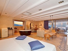 Bomo Evilion-Stilvi Hotel: Deluxe Suite - photo 26