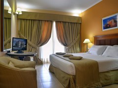 Ariti Grand Hotel: Suite - photo 33