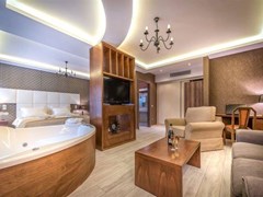 Elegance Luxury Executive Suites - photo 14